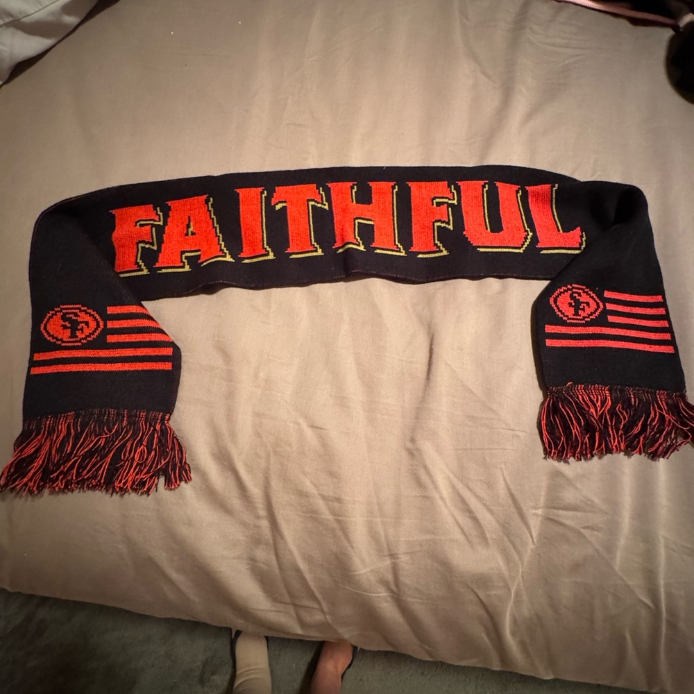 SF GIANTS FAITHFUL RED & BLACK SCARF